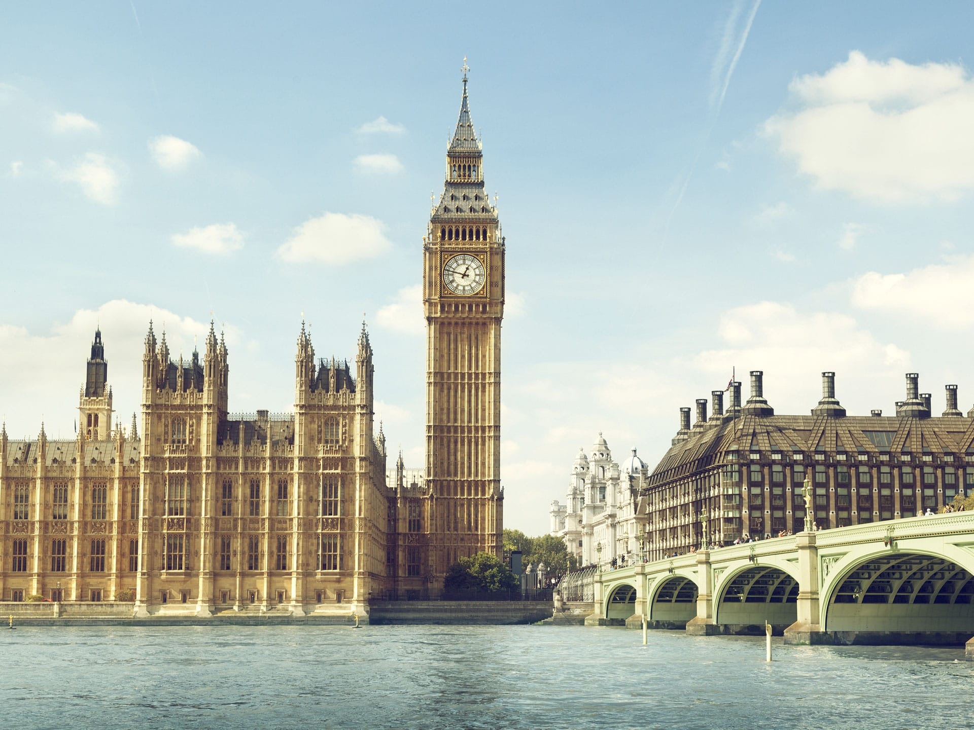 Why economists are arguing London property is not in a housing bubble 