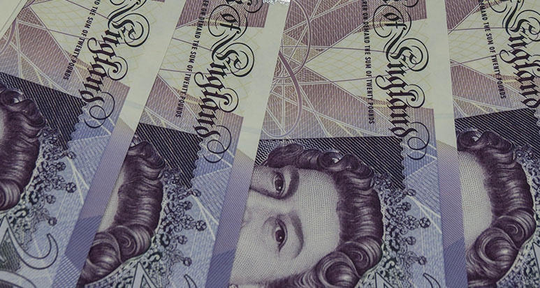 Report shows record number of landlords pay cash for property investments