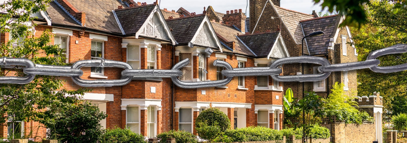 How property chains collapse and how auctions can be the answer to avoiding deals falling through