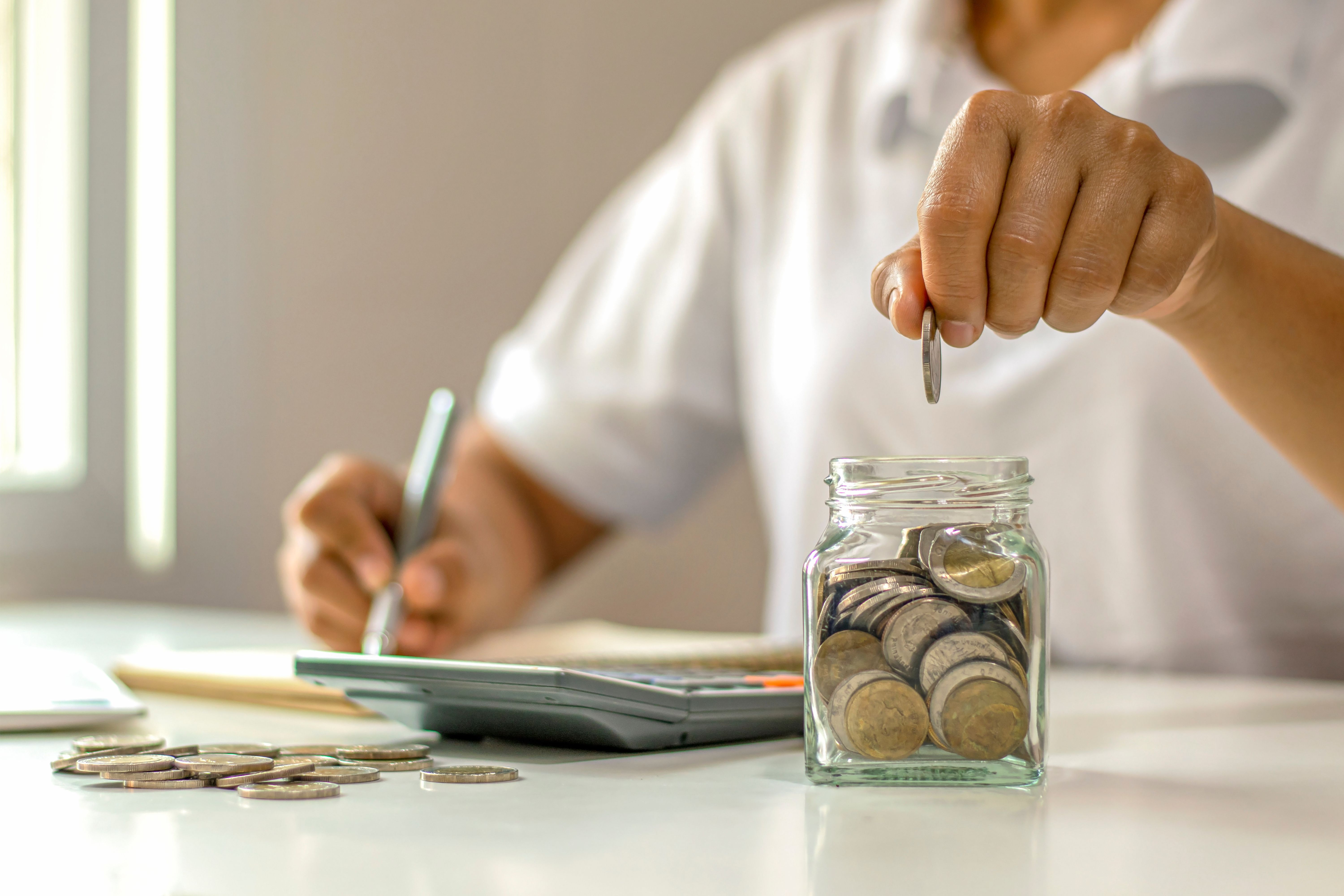 How to Attract Cash Buyers in a Competitive Market