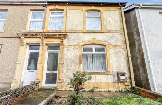 36 Tirycoed Road, Glanamman, Ammanford, Dyfed, SA18 2YE