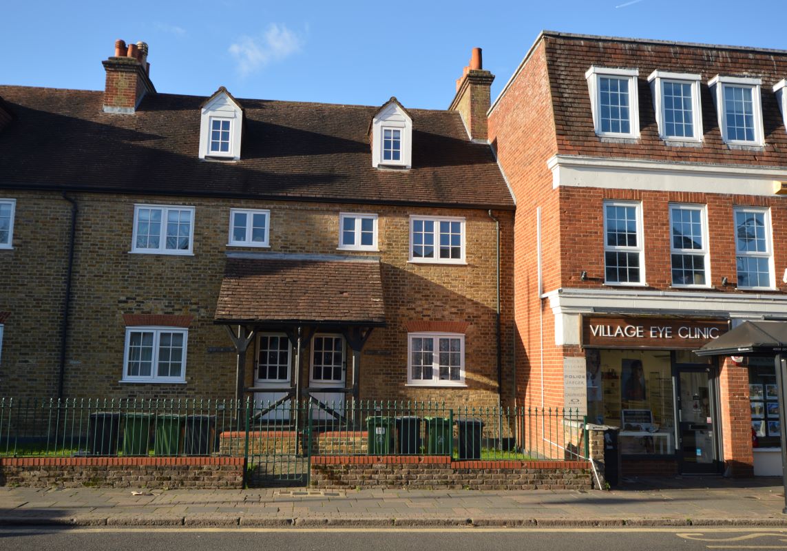 31A High Street, Bagshot, Surrey, GU19 5AF