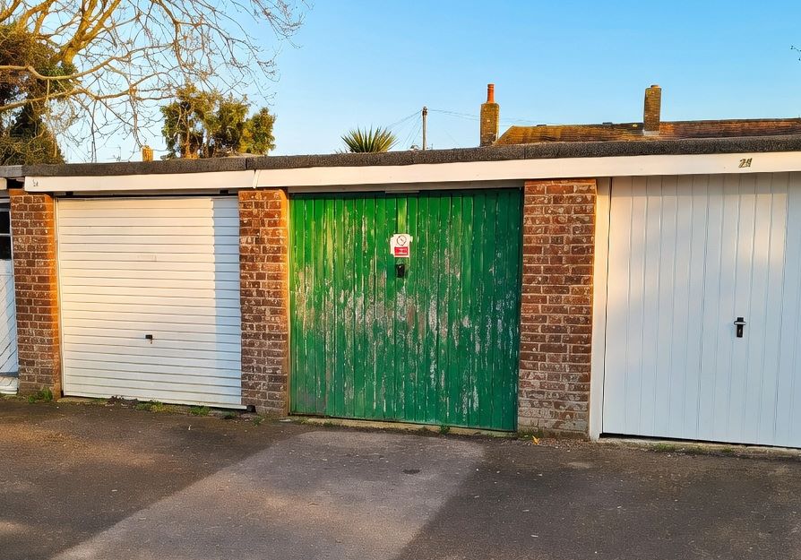 Garage at 25 Elm Tree Close, Selsey, Chichester, West Sussex, PO20 0SQ