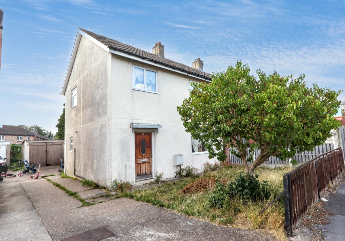 57 Holderness Drive, Aston, Sheffield, South Yorkshire, S26 2BH