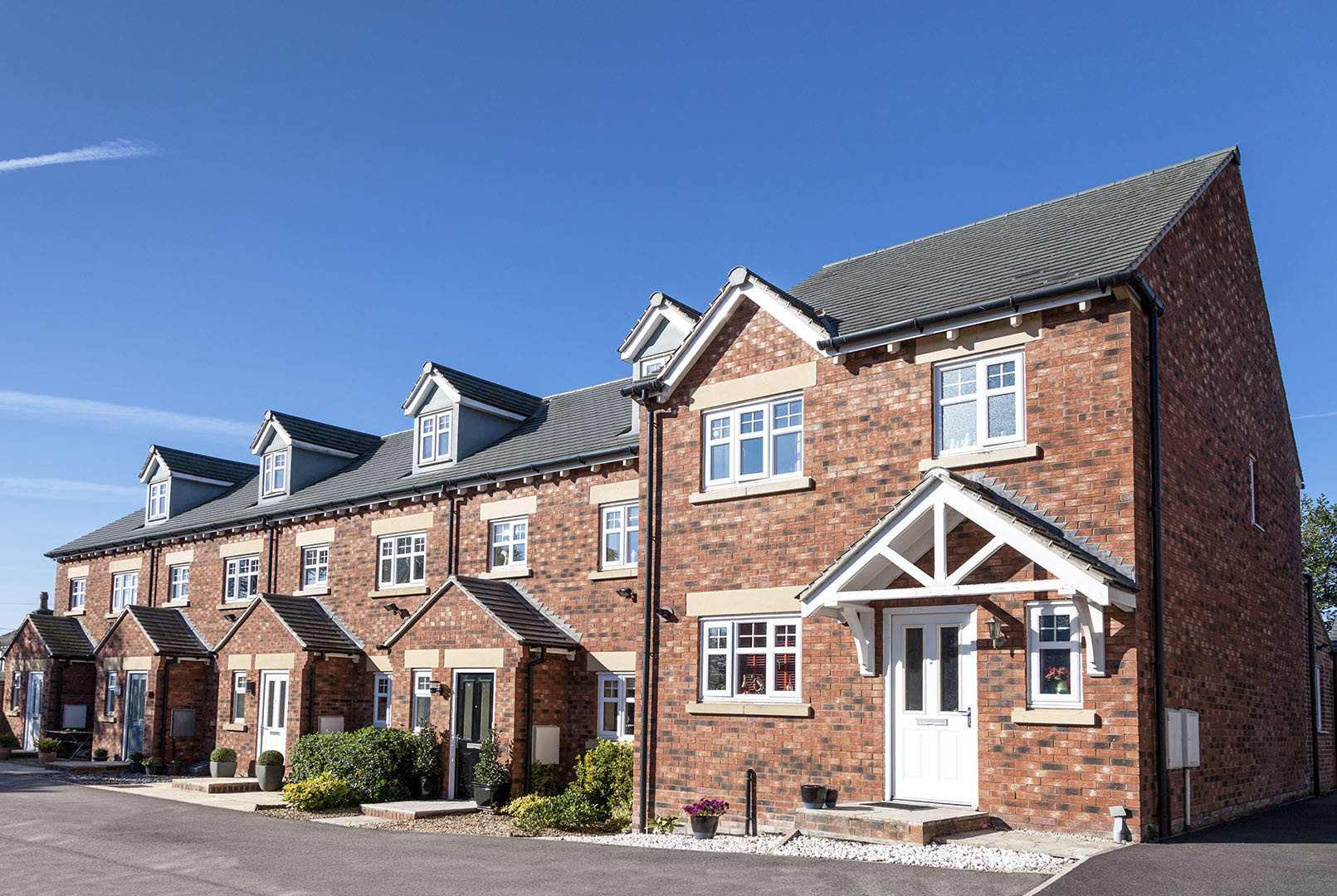 UK house prices rise at fastest rate since 2004